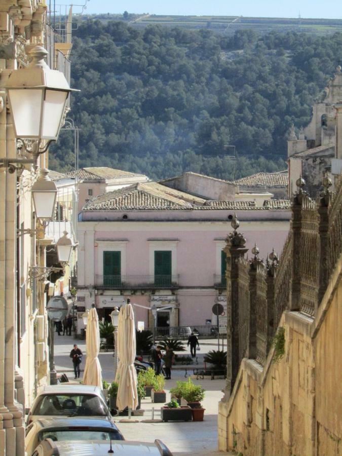 Itinerario Barocco Apartment Ragusa Ibla - Eleganza E Comfort Nel Cuore Del Barocco Siciliano Zewnętrze zdjęcie